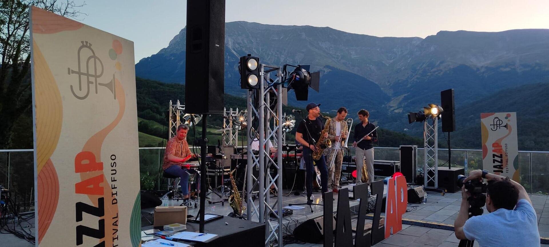 JAZZAPP