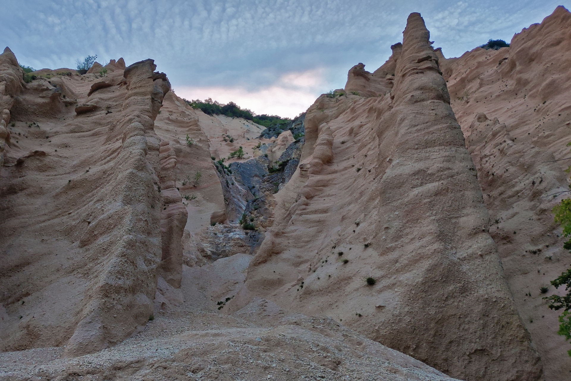 Lame Rosse di sera e sotto le stelle