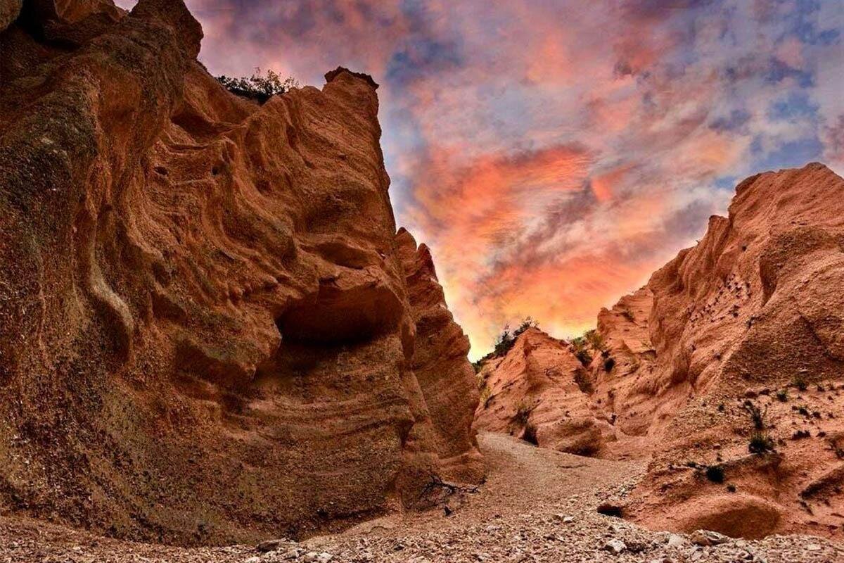 Trekking alle Lame Rosse e pranzo al lago di Fiastra
