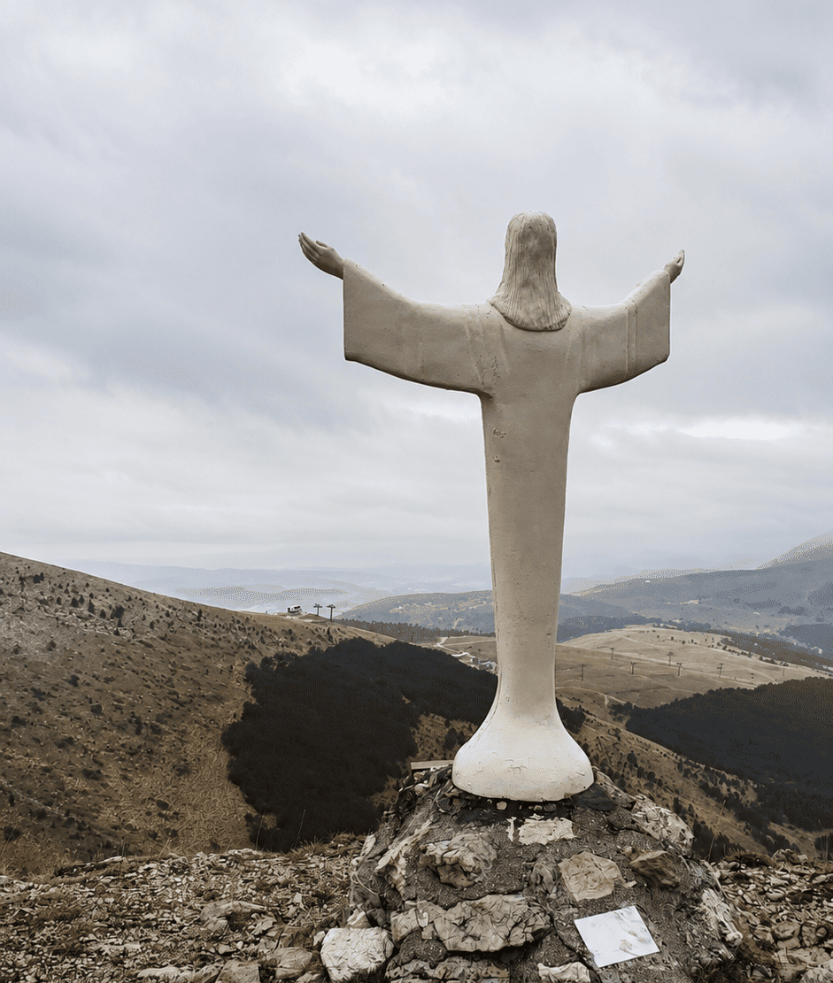 La Statua del Cristo delle Vette